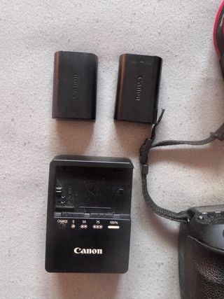 Câmera Canon EOS 60D + Acessórios