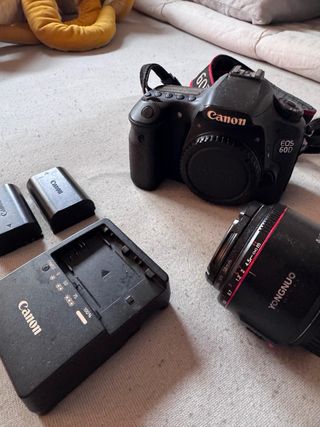 Câmera Canon EOS 60D + Acessórios