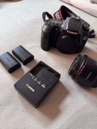 Câmera Canon EOS 60D + Acessórios