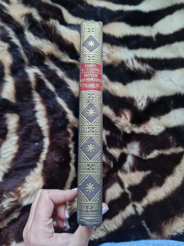 Libro vintage Donde las manzanas colorean