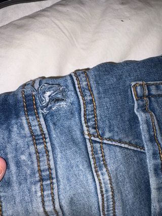 Vaqueros azules talla 42 Lo regalo