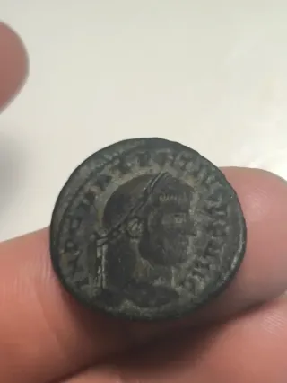 Moneda Romana Follis Majencio Templo