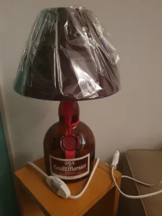 Lampada con bottiglia Grand Marnier originale