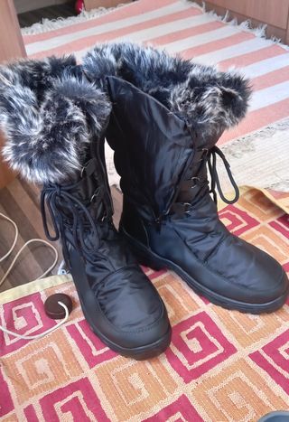 Botas de nieve negras con pelo