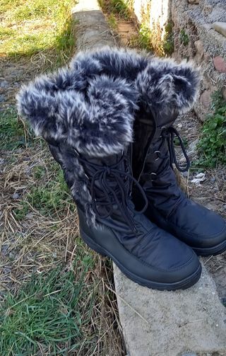 Botas de nieve negras con pelo