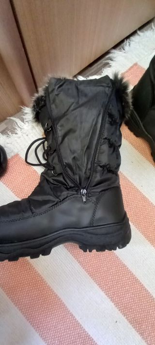 Botas de nieve negras con pelo