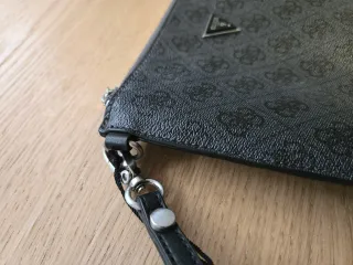 Cartera Clutch GUESS Negra Original