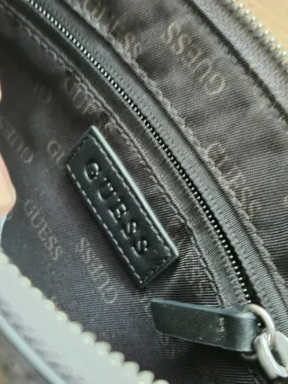 Cartera Clutch GUESS Negra Original