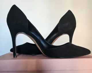 Zapatos tacón asimétricos negros Mango