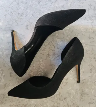 Zapatos tacón asimétricos negros Mango