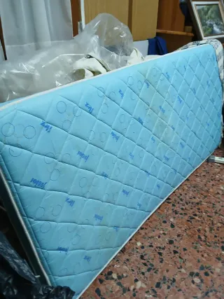 Colchón individual azul