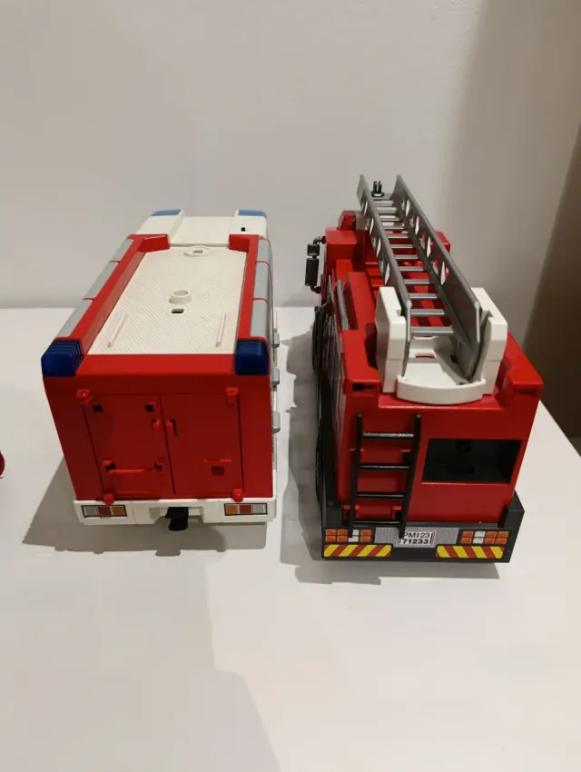 Playmobil Lote 2 camiones bomberos