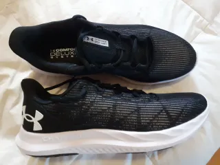 Zapatillas Under Armour originales a estrenar.