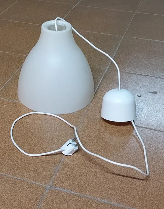 Lámpara colgante diseño portátil