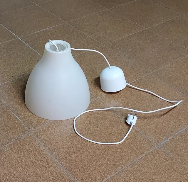 Lámpara colgante diseño portátil