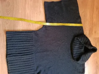 Jersey cuello alto manga murciélago negro S