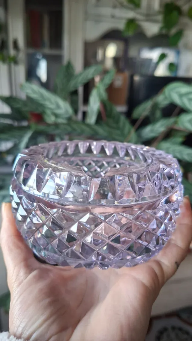 Antico Posacenere in Cristallo Intagliato