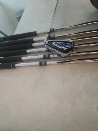 Set de palos de golf y bolsa