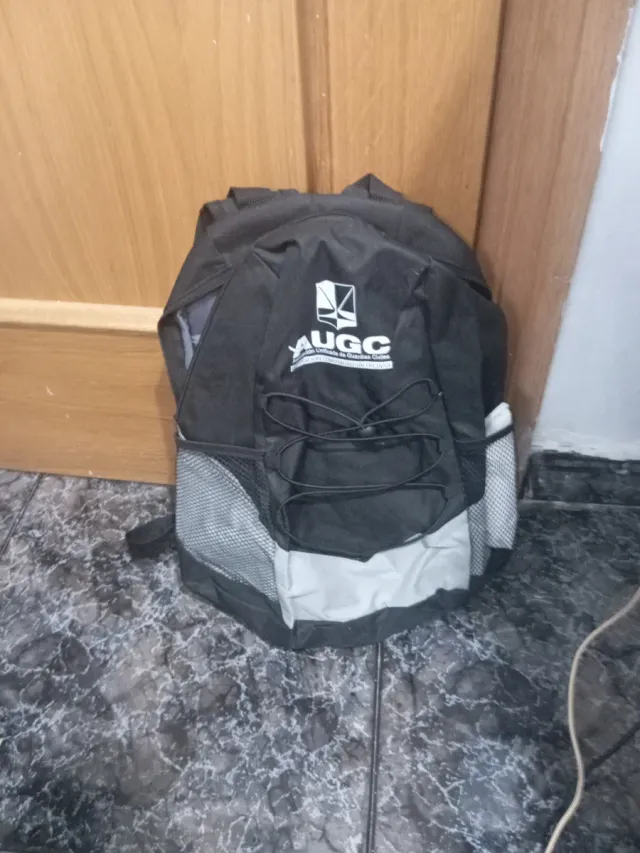 Mochila pequeña UGGC