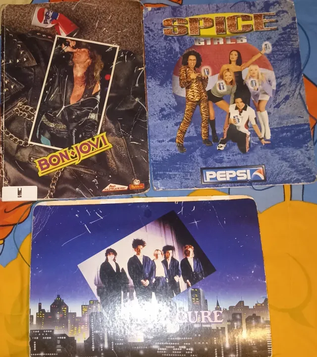 Carpetas musicales años 90: Iron Maiden, Spice Gir