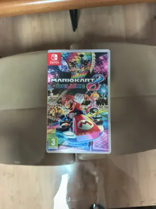 Nintendo Switch + Mario Kart 8 Deluxe