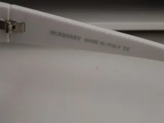 Gafas de sol  plateadas y blancas