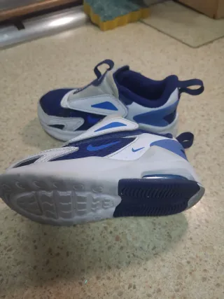 Deportivas Nike niño azul y blanco