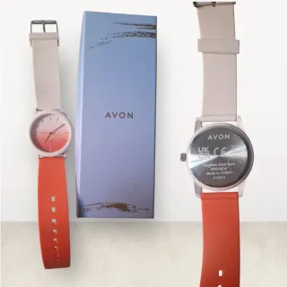 Reloj AVON bicolor – con caja original