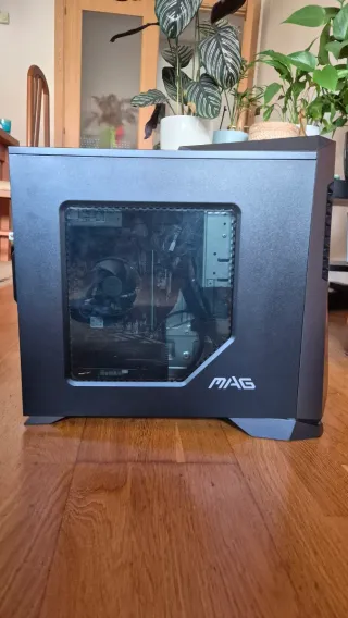 PC Gaming MSI Ryzen 5 5600x GTX 1660 Super