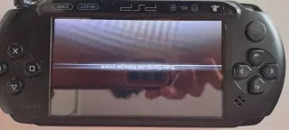 PSP STREET Negra + 2 Juegos y tarjeta de memoria 4