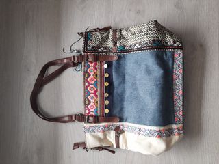 Bolsos de tela y más.  Diferentes precios.