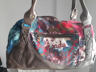 Bolsos de tela y más.  Diferentes precios.