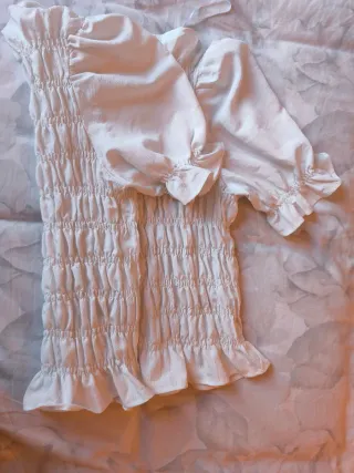 Blusa fruncida blanco roto