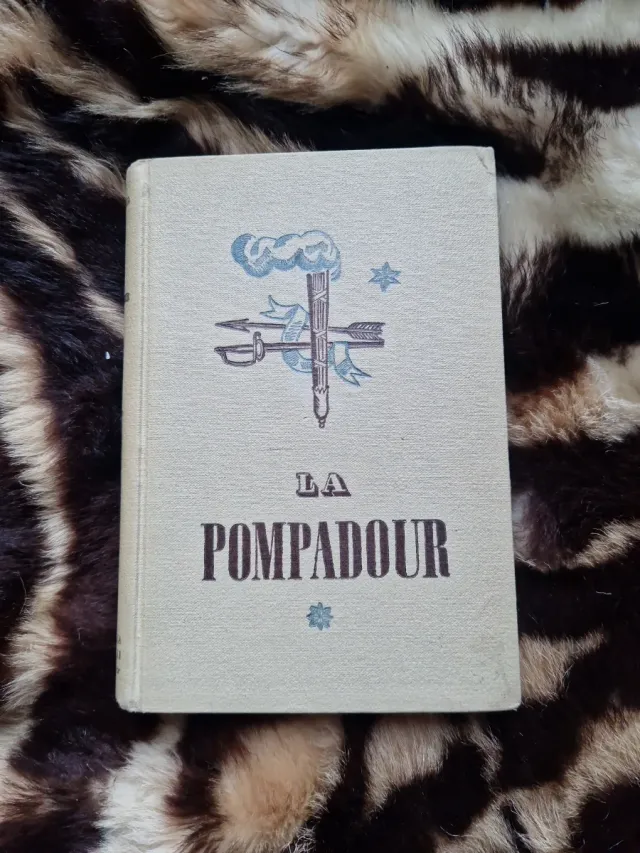 Libro vintage La Pompadour de Mario Buggelli.