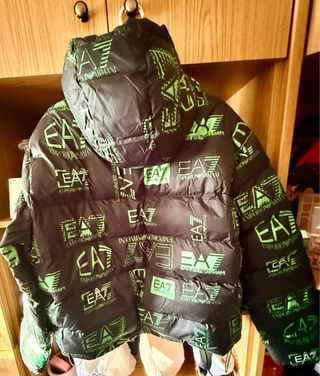 Plumas Emporio Armani EA7 Negra y Verde Talla L