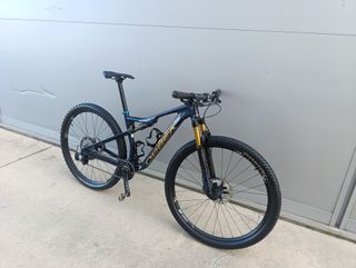 Orbea oiz OMX 2023 carbono 29 doble suspension mtb