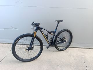 Orbea oiz OMX 2023 carbono 29 doble suspension mtb