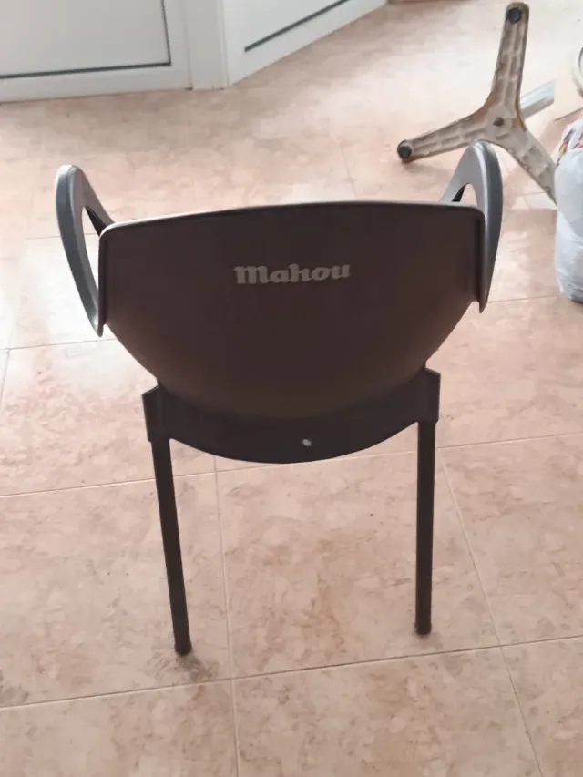 Sillas de plástico para terraza ,verdes