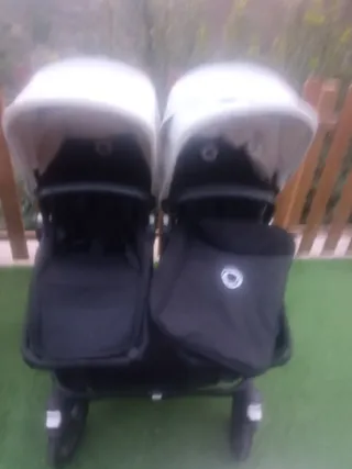 Carrito de bebé doble Bugaboo