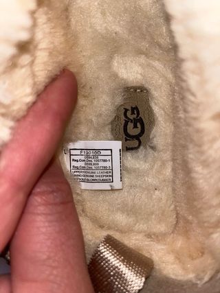 UGG Beige Pantuflas Mujer