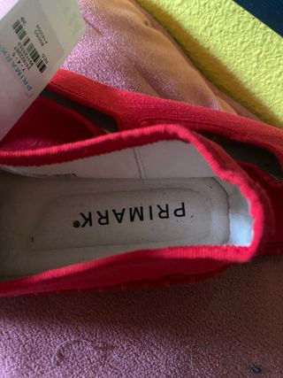 Zapatos Primark tela rojos pulsera talla 39