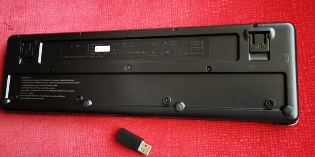 Teclado Logitech K220 Negro