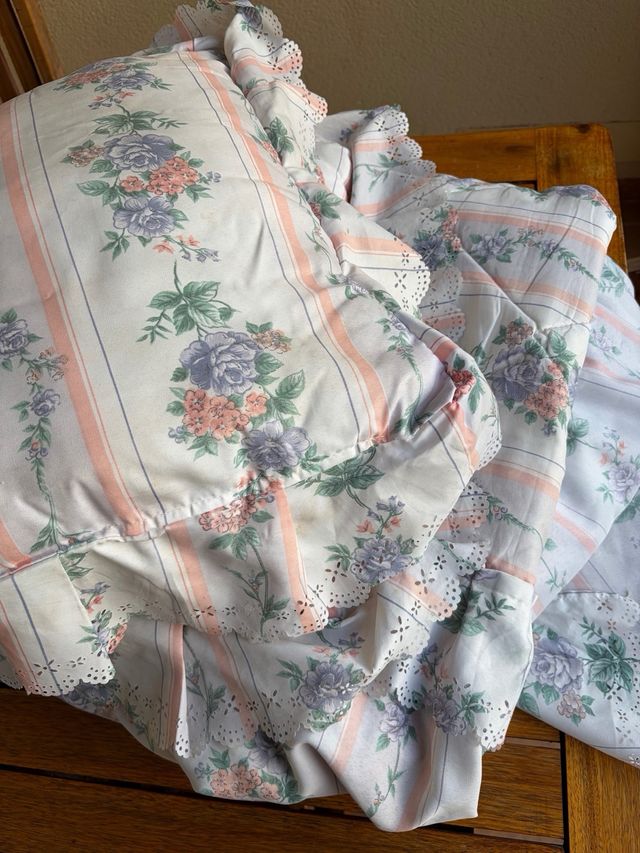 Set copripiumino e 2 federe con stampa floreale