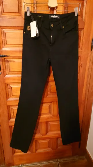 Pantalones Lois Jeans negros sin estrenar