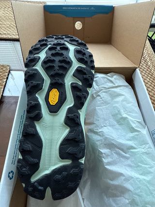 Hoka Speedgoat 6 Talla 42 Nuevas
