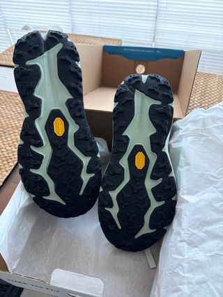 Hoka Speedgoat 6 Talla 42 Nuevas