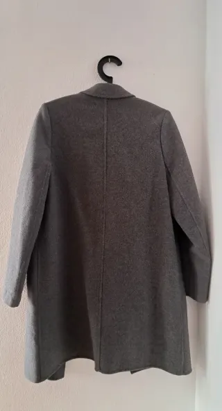 Abrigo gris Zara