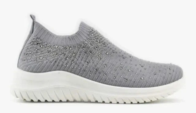 Zapatillas grises con brillantes