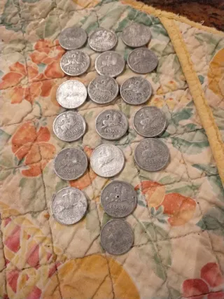 Lote 17 monedas España 10 céntimos años 40