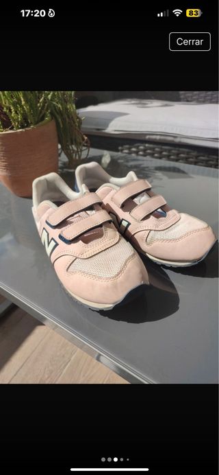 Zapatillas New Balance rosas y azules